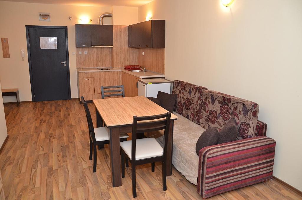 Ivtour Apartments In Yalta Complex Golden Sands Quarto foto